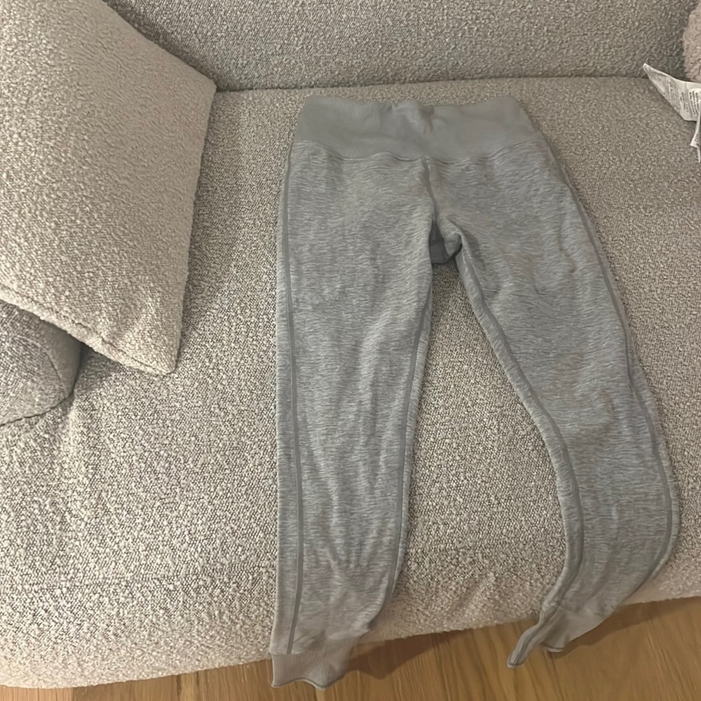 Alo yoga leggings